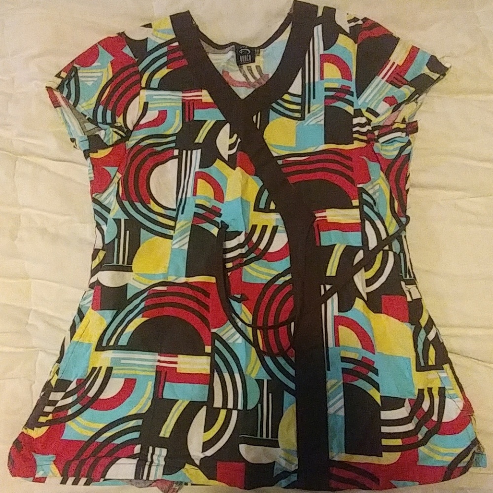 Scrub top bundle - Picture 4 of 6